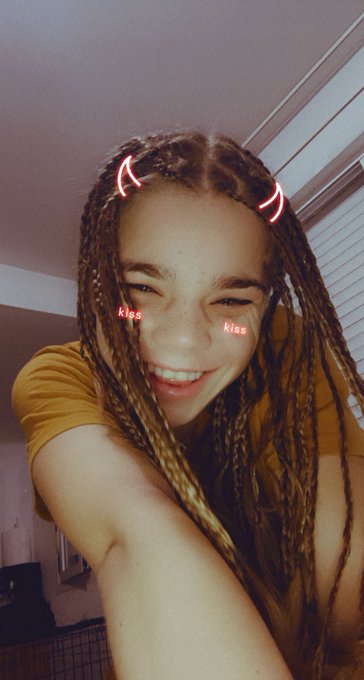 En media hora estar&eacute; conectada a mi onlyfans para hablar con vosotros ❤️ https://t.co/7Hml40Dbrh<a href="/tag/mvsales"class="tags"><span>#mvsales</span></a>