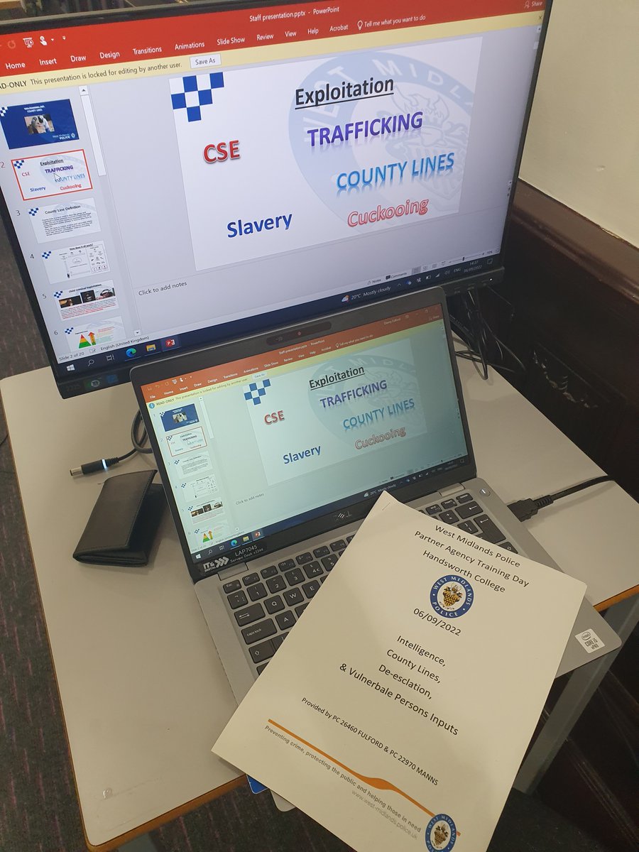 LozellsWMP's tweet photo. Handsworth & Lozells Neighbourhood Team today conducted partnership training inputs for #Intelligence, #Deescalation, #CountyLines, #VulnerablePersons, #VAWG Violence against Women & Girls @southandcitycol Handsworth Campus. #JointWorking #Improvingthecommunity #Oneteam https://t.co/6AHS5Kjulg