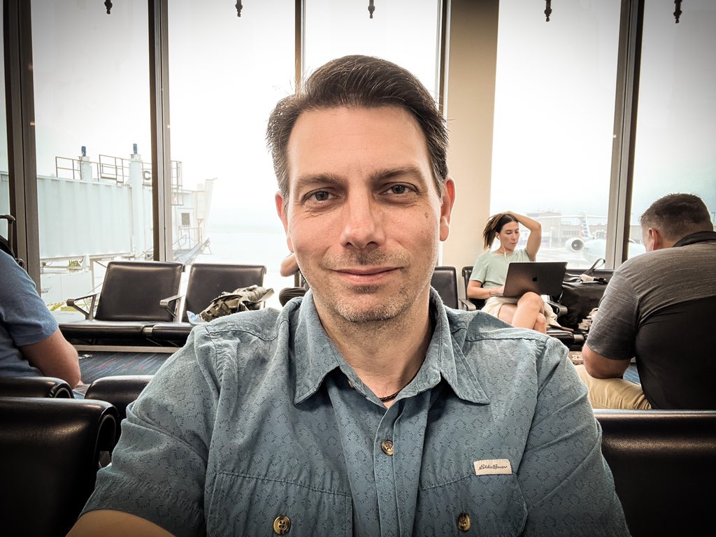 MikeRicksecker's tweet photo. Mike’s Morning Mug: At the airport doing airport things… Heading west to L.A., out of the rain and into the scorching heat! ☕️✈️☕️
#travel #outoftherain #intothefire https://t.co/E9FHFgRck3