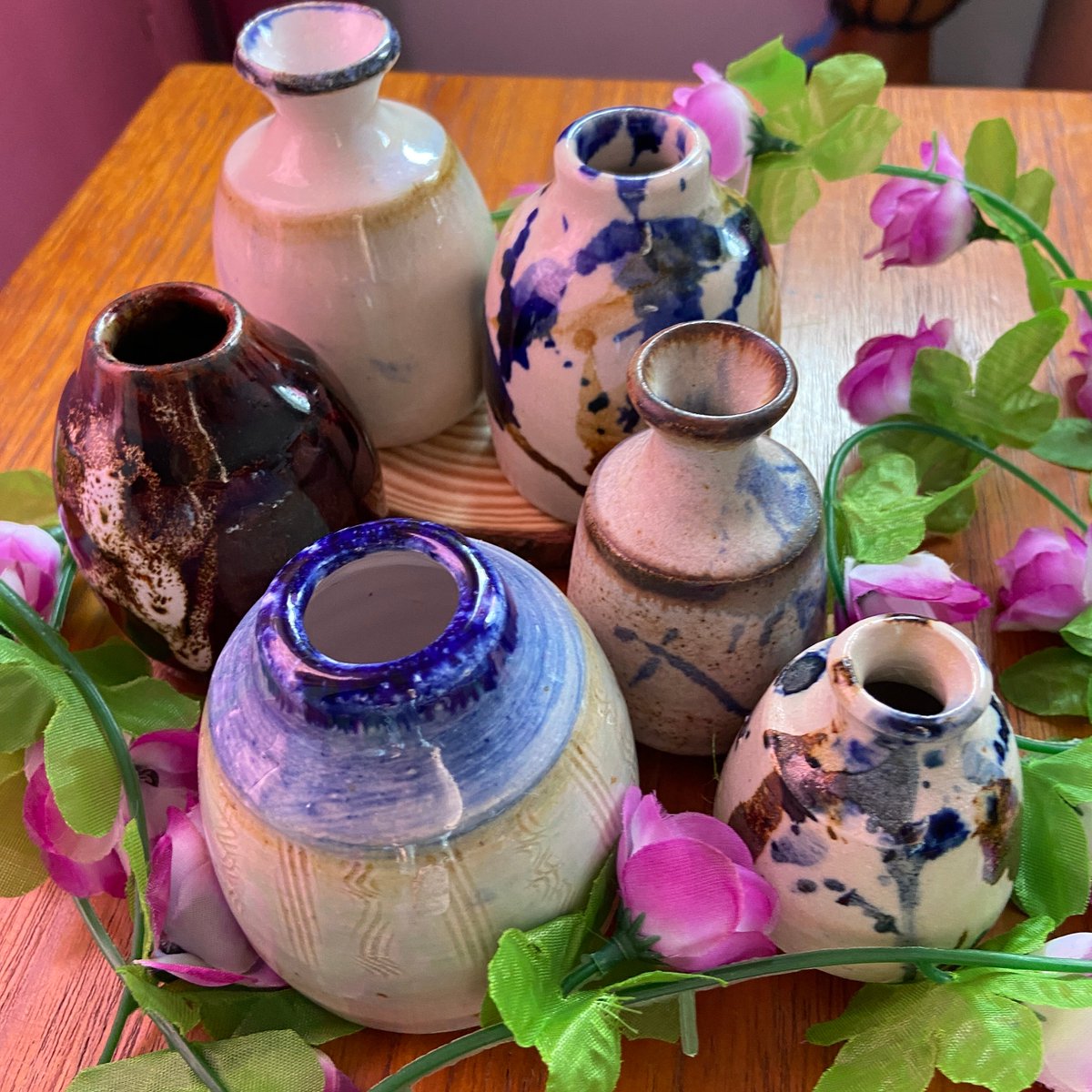FavoursFairy's tweet photo. Excited to share the latest addition to my #etsy shop: Mini Studio Pottery Vase - Selection of Designs also available https://t.co/z8Ba494U3x #brown #housewarming #tabletop #blue #ceramics #minithrownvase #studiopottery #tinypotteryvase #cutepottery https://t.co/QhYzCgSUs1