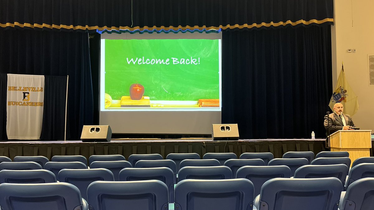 Heather MacIntyre tweet media