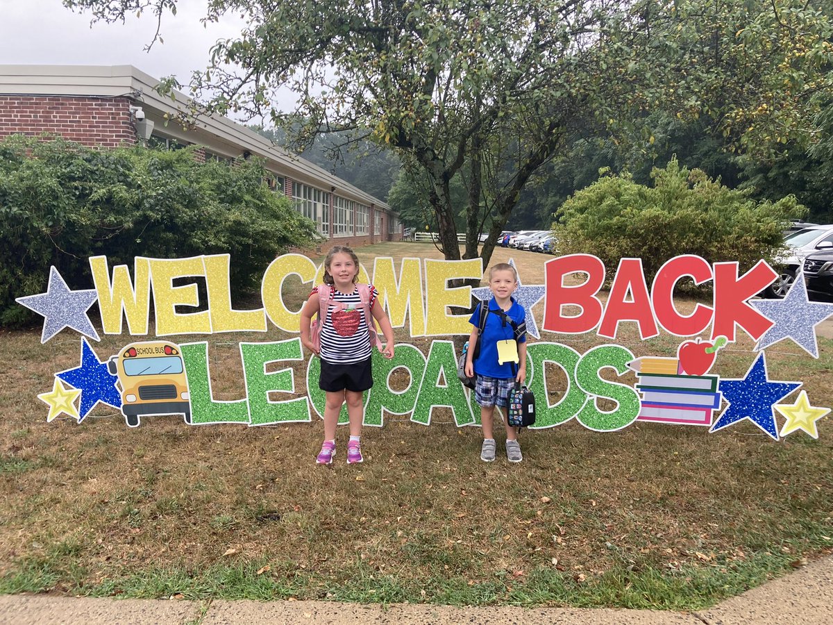 JaclynScotto's tweet photo. Happy first day to Middletown students! K and 2nd for my children @LincroftSchool @ms_pabst  and year 16 for me! @ThompsonMSpride @MTPSpride https://t.co/Ni6FTXtrNv