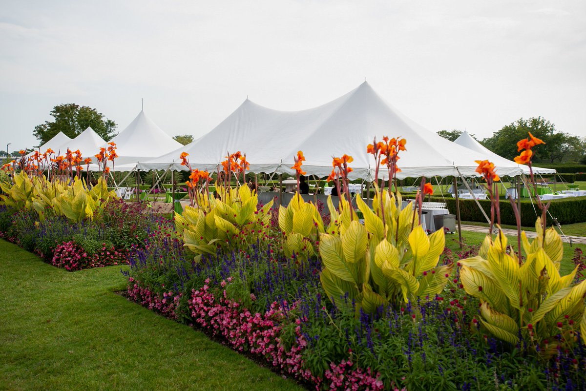 We are just one week away!  
Watch the sunset with us at this year's Garden Party benefitting the Anna Scripps Whitcomb Conservatory.  
Buy your tickets today: belleisleconservancy.org/gardenparty