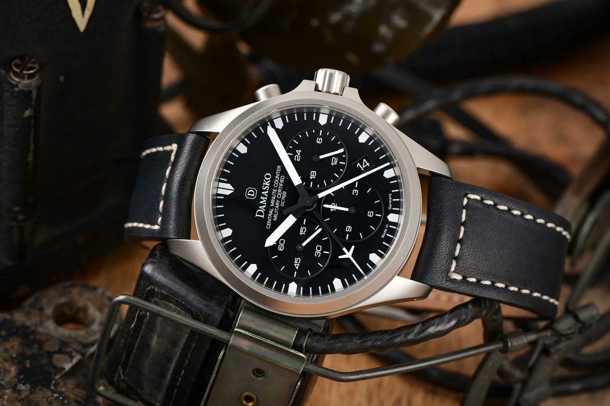DAMASKO_watches's tweet photo. The DC76/2 - Clear and instrumental precision 👇🏽
#damasko #damaskowatches #dc76/2 #dc7x  #manufacturemovement #chronograph #newmodel #staytuned #chronograph #madeinbavaria #madeingermany #newwatch #watches #followus #photo #photography #picoftheday #watch #future #design https://t.co/QiWzKFYDuS