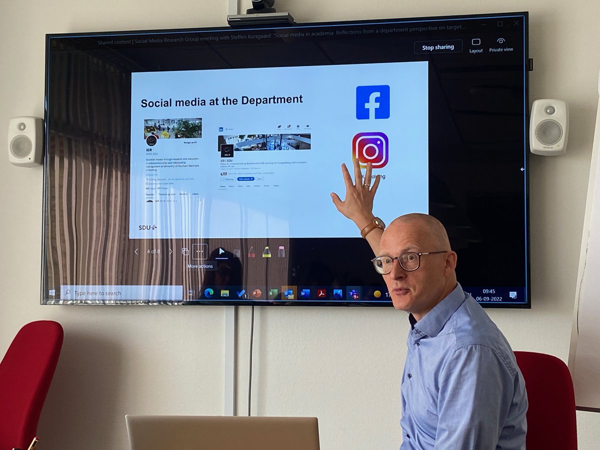 Social Media Research @ AU tweet media