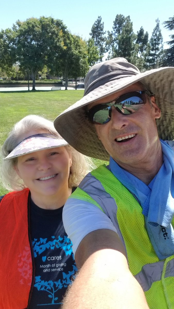 BlueShieldCA's tweet photo. #BlueShieldCares! Our employees were busy #volunteering this summer, spending over 4,100 hours engaging in #CommunityCleanups and supporting nonprofits around #California.  #WhoWeStandFor #Volunteering #Volunteerism #VolunteerWork #VolunteerToday https://t.co/IjAIUYHeJX
