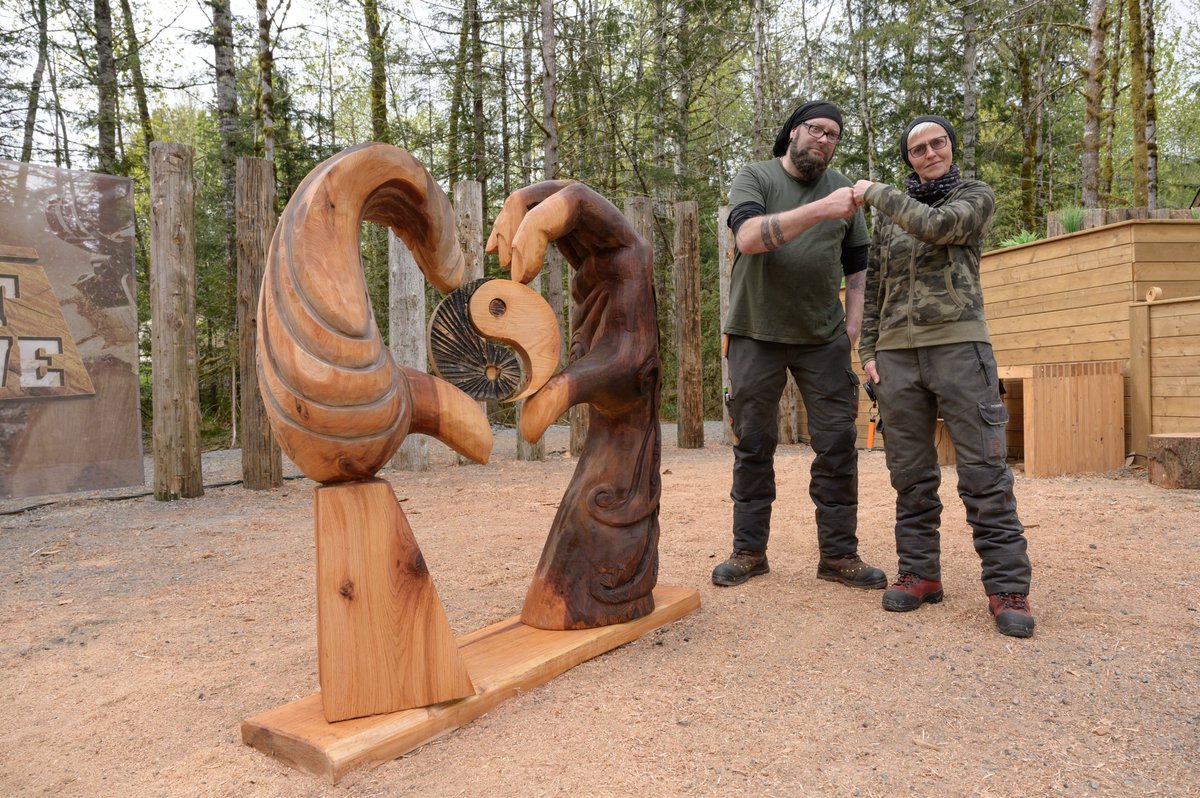Teamwork makes the dream work!

Last night, our carvers paired up to create sculptures that were truly one-of-a-kind. Check out each design on <a href="/thelede_ca/">The Lede</a>: bellmedia.ca/?p=511262

An all-new episode of #ACutAbove airs Monday, Sept. 12 at 10 p.m. ET/7 p.m. PT on @DiscoveryCanada