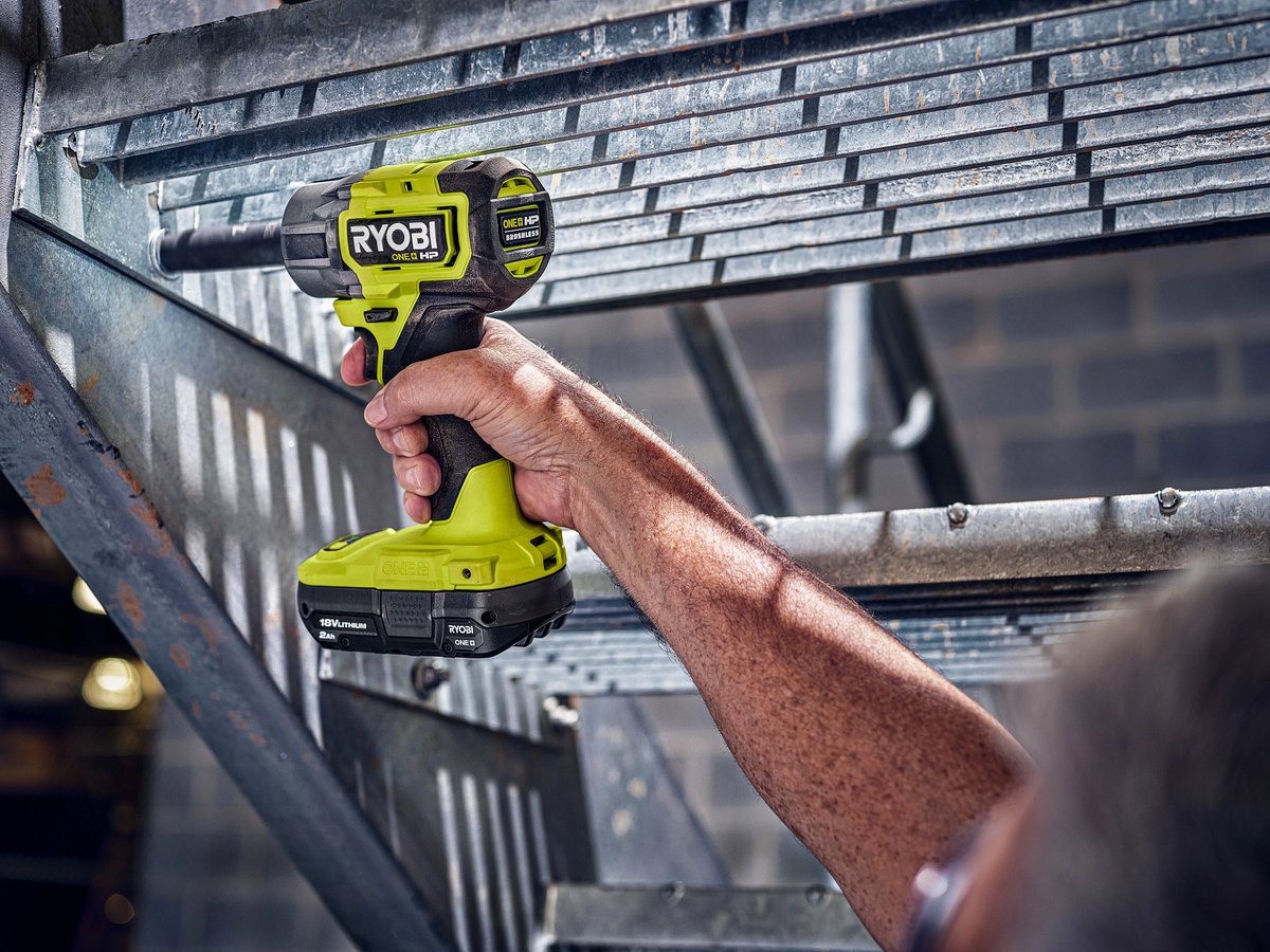 ProToolReviews's tweet photo. Are you excited for the @RYOBItoolsusa 18V One+ HP Compact 4-Mode 1/2" Impact Wrench? It'll hit @HomeDepot shelves starting in October!
#tools #impactwrench #ryobi #ptrryo22 https://t.co/5u8DUlVTUb