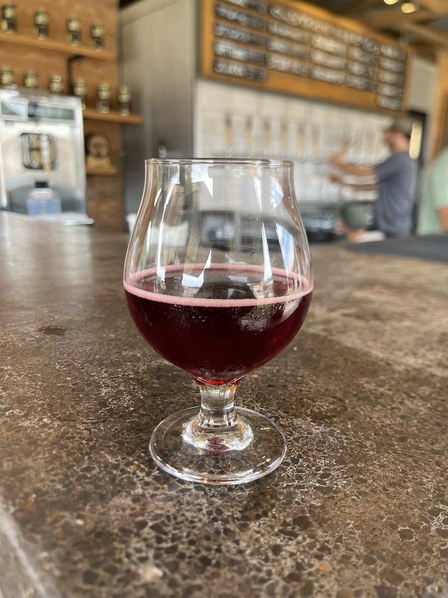 jrvmosr's tweet photo. Back to my favorite spot… #craftbeer https://t.co/QodFd304FN