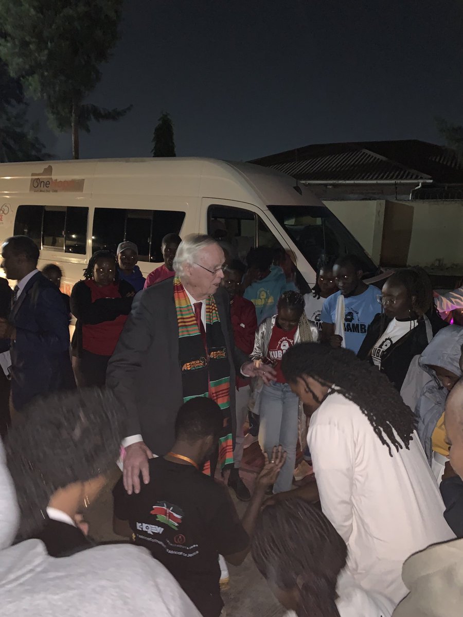 Twashelilly's tweet photo. #HeavensGateHellsFlamesKenya
show at the Bread of Life Church Lusaka Zambia. Glory to God!
#LusakaMission #AEonMissions #AfricaEnterpriseAt60
#TakingNations #AfricaForJesus @kubambatv @CITAMKE https://t.co/vMJdQKj1Iu