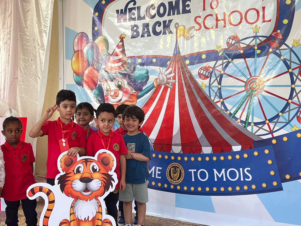 MoisActivities's tweet photo. ๐๐๐ชkgโs carnival at MOIS
#AcademicYear20222023
#children_happiness_success
#KGSection
#learn_today_lead_tomorrow
#school
#Back2School
#kindergarten https://t.co/r7piTog9re