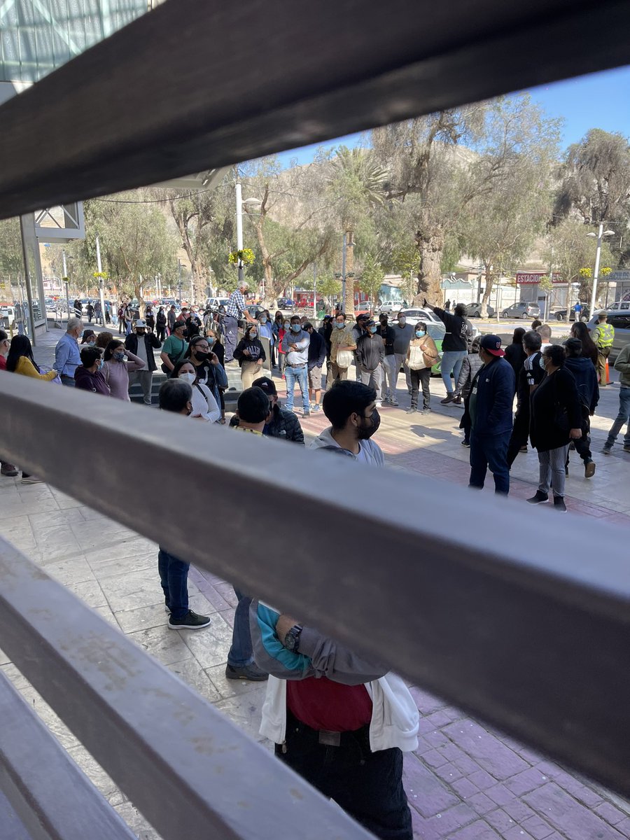El Colmo! adultos mayores en el Centro cultural Atacama y el edificio con los ascensores malos. Aumenta el voto asistido y poca coordinación entre <a href="/ServelChile/">Servicio Electoral</a> y delegados. Algunos tienen que subir 3 pisos <a href="/TvnRedAtacama/">Tvn Atacama</a> <a href="/RADIONOSTALGICA/">Radio Nostálgica</a> <a href="/radiomaray/">Radio Maray Copiapó</a> <a href="/copiapomuni/">MunicipalidadCopiapo</a> @DiputadaCidV
