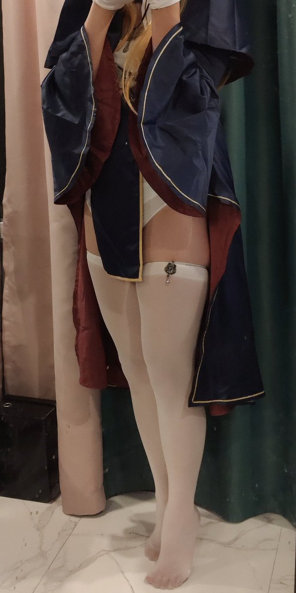 HaCatsoul's tweet photo. 现在是真的肥肥了。不过修女服好看捏
#女装 #伪娘cos https://t.co/kF92j6tJxu