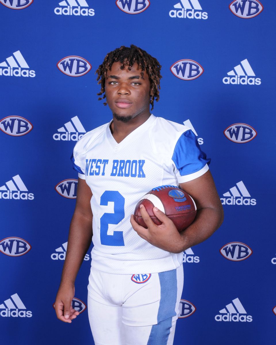 ChaseStevens45's tweet photo. 2022 WB Freshmen Football Pic.. #BGOE 🔴⚪🔵 #2

@football_brook @COACHLANGSTON75 https://t.co/w9gOPXY1vE