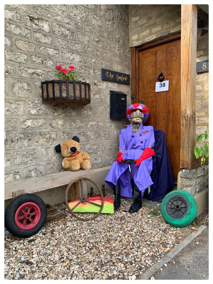 JoeARWright's tweet photo. Purton Scarecrow Trail

#38

That’s all folks, the end of the trail. See you next time … https://t.co/JLxdpSDUoA