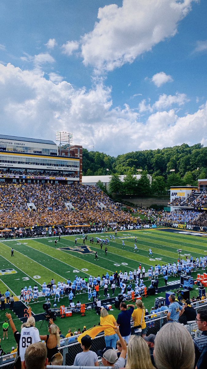 Katie6Adams's tweet photo. Well if you like the over that one was for you😅
What a great day for some football and checking another stadium off my list!☑️
#UNCvsAPP https://t.co/UKXkB3M0Ju