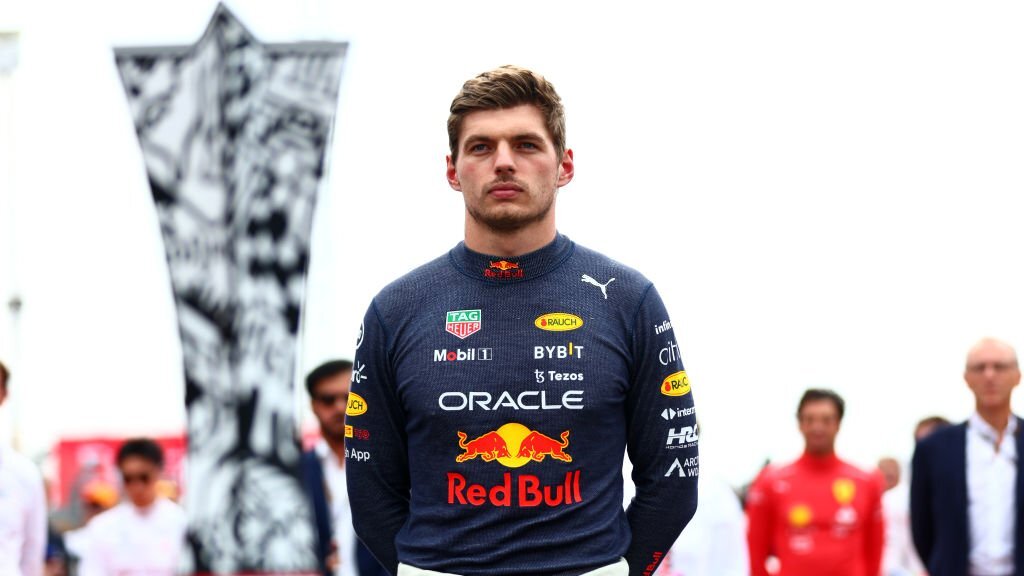 FormuIaMax's tweet photo. 📊 STATS:

• Max reigns supreme at his home #DutchGP 🇳🇱 and takes the 30th win of his #F1 career.

• Max claims a 4th successive victory for the first time.

• He joins Emerson Fittipaldi (1973/74) to become the only drivers to win their first 2 home races. https://t.co/U9upbKgduF