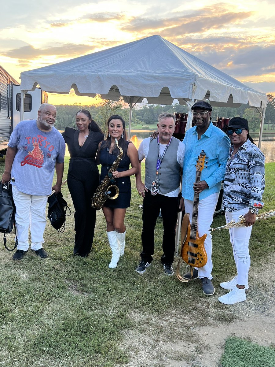 ColtraneJazzfst's tweet photo. Here they are the collaboration know as the Masters of Smooth
#mastersofsmooth https://t.co/EYWBPkFpTS