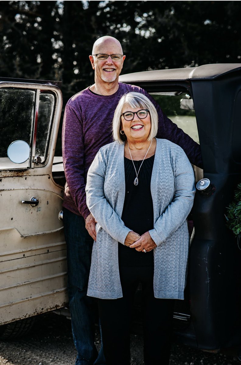 JamyeSmitty's tweet photo. My parents have been married 46 years today — Happy Anniversary Mom &amp; Dad! https://t.co/vzy8SXI1y1