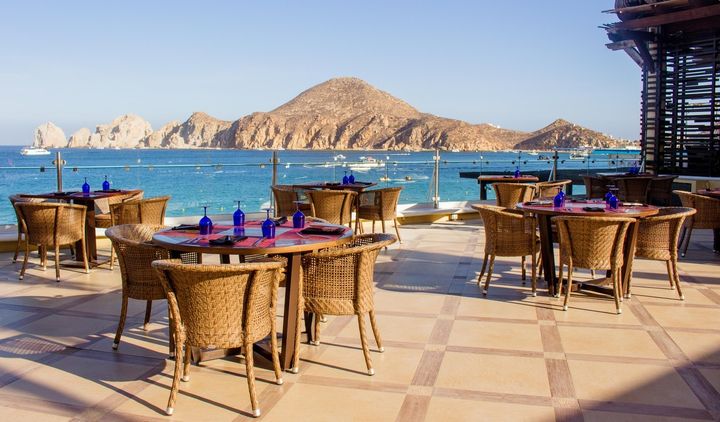 CasaDoradaCabo's tweet photo. Meals and memories are made here! Come and enjoy at our 12 Tribes restaurant the delicious lunch and dinner with fresh ingredients and the incredible view of the Sea of Cortez. ☀️ 🍽️ 🍷 #Restaurant #12Tribes #CasaDoradaCabo #InfinityBar #MedanoBeach #LuxuryTravel #LosCabos https://t.co/Q0PB4HAh8O