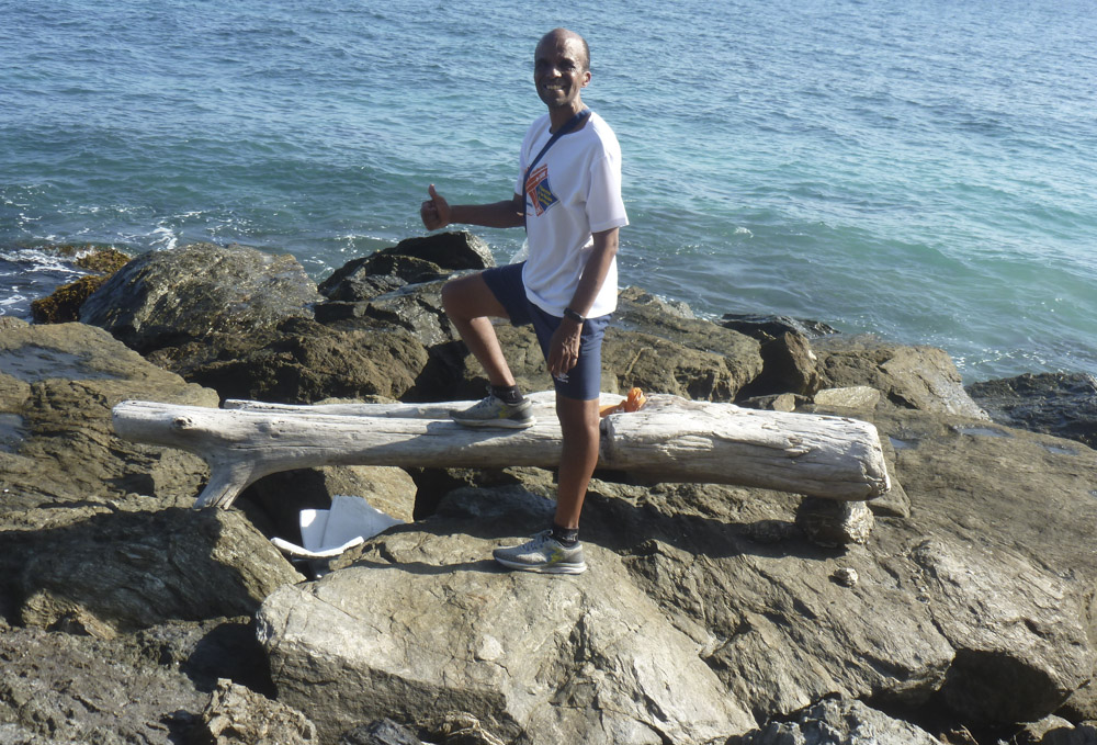 richardvolcan's tweet photo. Se requiere de mucha resistencia para correr bajo un sol fuerte y de mucha conciencia para entender que todo tiene un limite forzarse más allá es un riesgo innecesario #RetoPlayero #Running #Runner #EntrenamientoDeCalle https://t.co/wwsdfCP42l