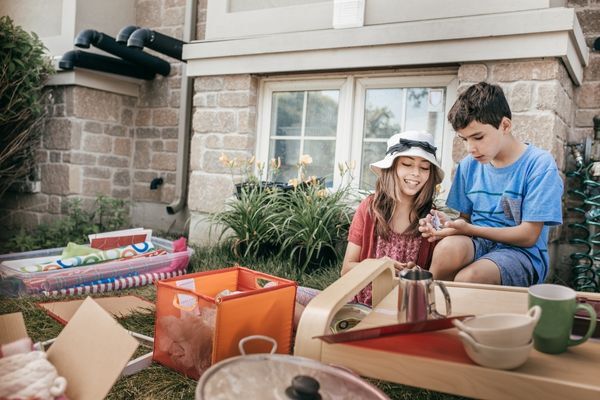 organizingmoms's tweet photo. 10 Reasons to NOT Have a Garage Sale https://t.co/raJ0sZMu45 https://t.co/YifjYkd5jT