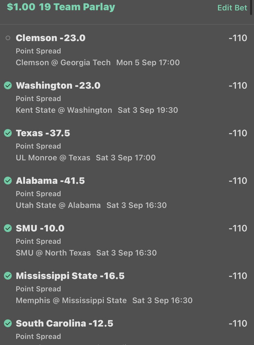 br_betting's tweet photo. $22K on the line from a $1 bet 🤯

Cash out or trust Clemson? 

(via _nicholasbell/IG) https://t.co/YPkYB9tHCf
