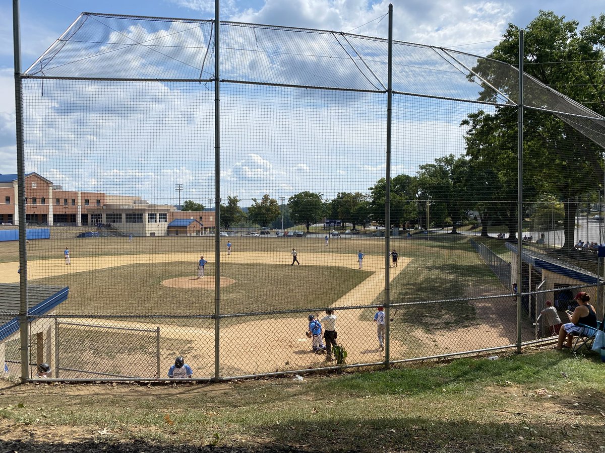 4BaggerUSA's tweet photo. Semifinals getting started at Exeter! 16U Thoroughbreds vs CHASE Bombers. https://t.co/hihkxw79ke
