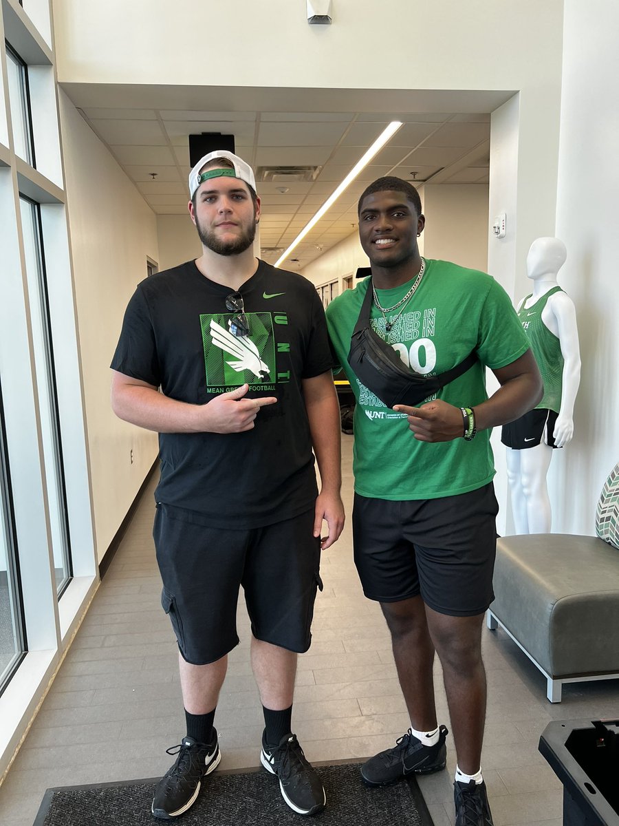 It was nice getting a chance to meet <a href="/CoachJonTipton/">Jonny Tipton</a> and <a href="/kjgrubbs29/">Kevin Grubbs</a>. Loved the facility and your grilling skills are on point, Coach! #GMG <a href="/MeanGreenTFXC/">UNT Track & Field/Cross Country</a> <a href="/ThrowSumthin/">Auntie Throw Sumthin - the Community Coach ⚪💣🥇</a> <a href="/Coach_Bode/">Byron Bode</a> @Coach_Houston <a href="/bmiller2028/">Coach Miller</a>
