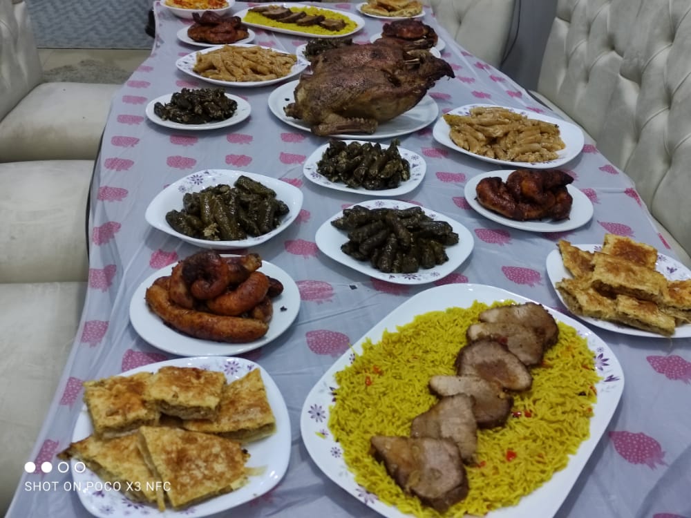 SfrtAlst's tweet photo. #البطvsالحمام
البط أفضل من الحمام في العزايم https://t.co/YdAHsNvVNH