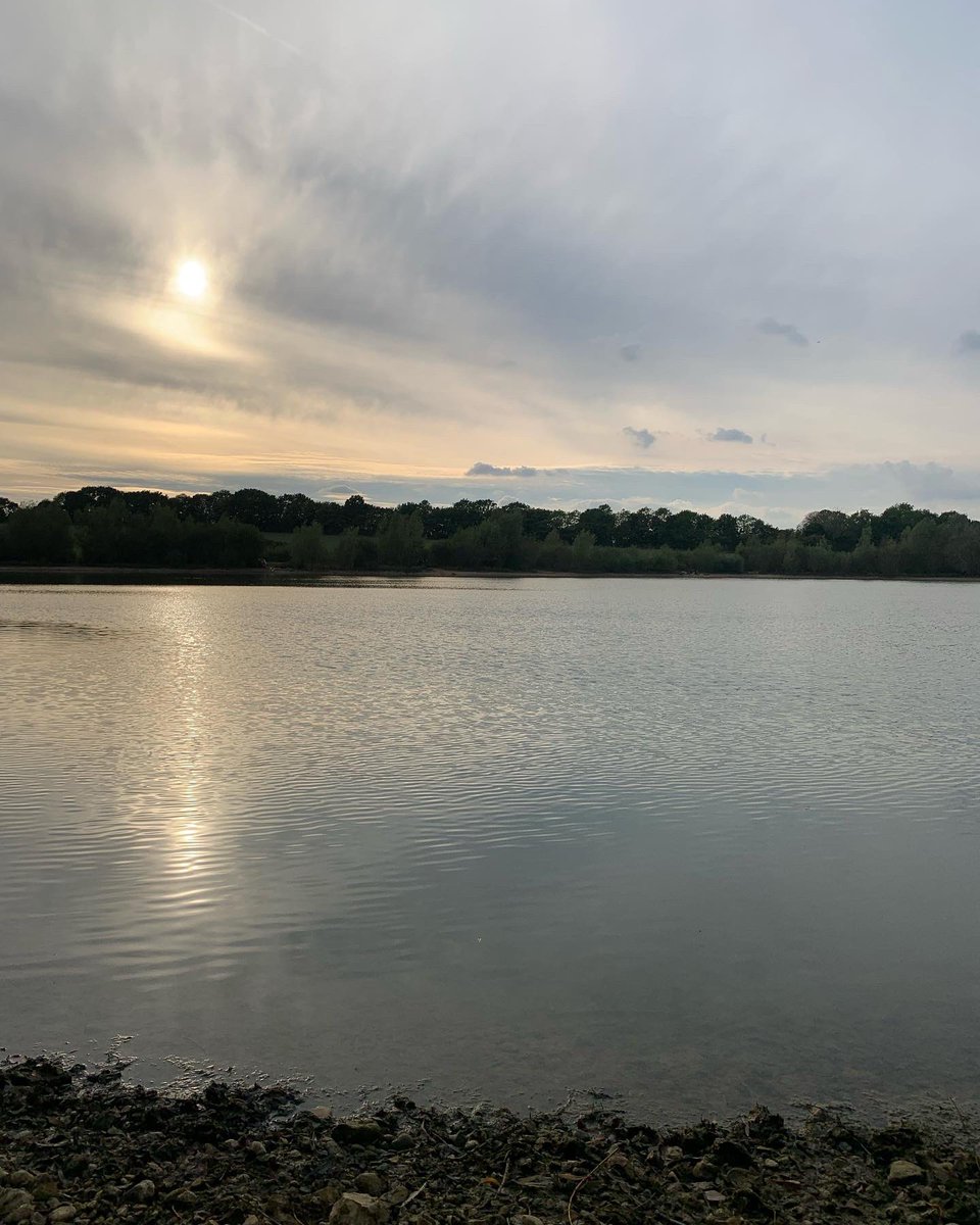 craigowhu87's tweet photo. On the bank again last night feels so good to be back behind the rods again ๐ฅ๐ฅ๐ธ๐ค#carpyshots #corebaits #carp #fishing #carpfishing #carpy https://t.co/OO77AaDvF7