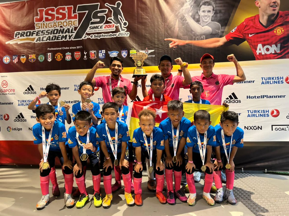 PapaQQs's tweet photo. We are King Of Asia! 
TSS SELANGOR MALAYSIA U9 CHAMPION #JSSL7s Singapore!
Congrats players, coaches, officials, caretakers, parents &amp; supporters!
@carras16 
#TSSFC
#TSSU9
#TSSSelangorMalaysia
#Grassroots
#grassrootsfootball https://t.co/HU87XHIAb1