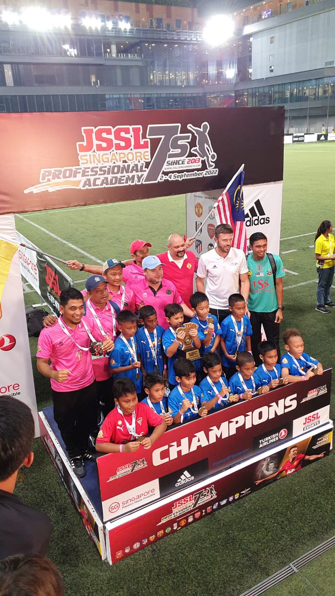 PapaQQs's tweet photo. We are King Of Asia! 
TSS SELANGOR MALAYSIA U9 CHAMPION #JSSL7s Singapore!
Congrats players, coaches, officials, caretakers, parents &amp; supporters!
@carras16 
#TSSFC
#TSSU9
#TSSSelangorMalaysia
#Grassroots
#grassrootsfootball https://t.co/HU87XHIAb1