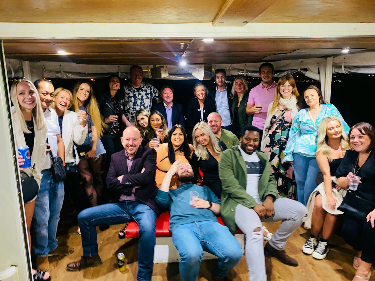 Blondie7690's tweet photo. A great night last night with the @JamesDouglasCF @SeraphPropMan work family for our 'End of Summer Social Boat Party' ⛵️🥳🥂 https://t.co/oaSfWsZiSA