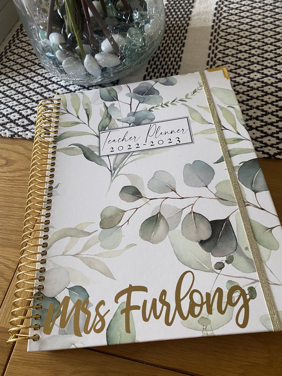 Sunday afternoon planning/sat for a long time admiring this beautiful thing 😍 <a href="/TPositiveTC/">Positive Teacher Co.</a>
