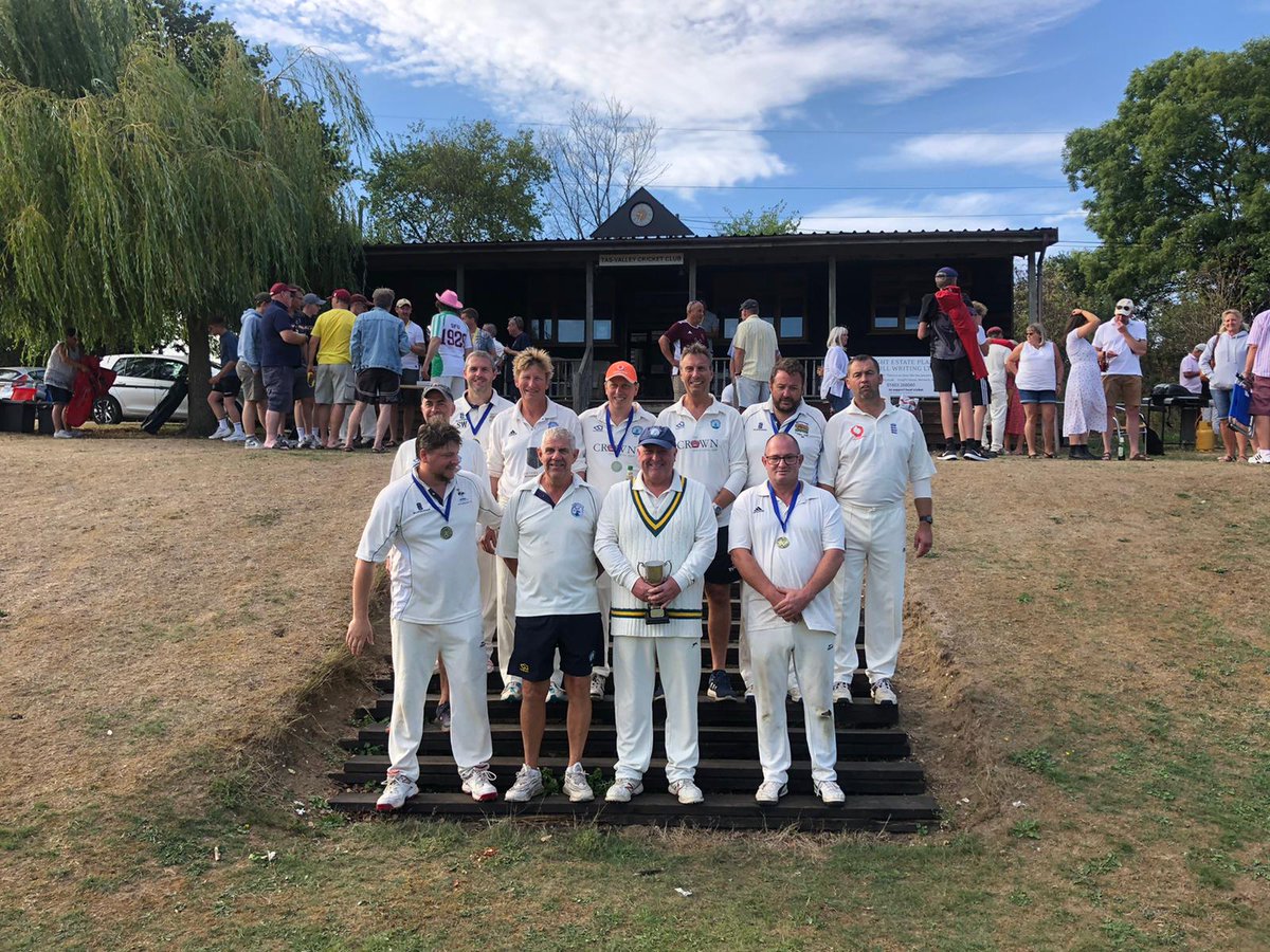 NorfolkCricket's tweet photo. ‼️ Norfolk Over 40s Social League Presentations 2022 ‼️

🏏 North &amp; East - Acle CC
🏏 West - Bircham CC
🏏 South - Tivetshall CC

🔹 Finals Day - Acle CC

Special thanks to Hethersett &amp; Tas Valley for hosting another brilliant day and to everyone else who played there part 👏 https://t.co/V5dhVTHxkZ
