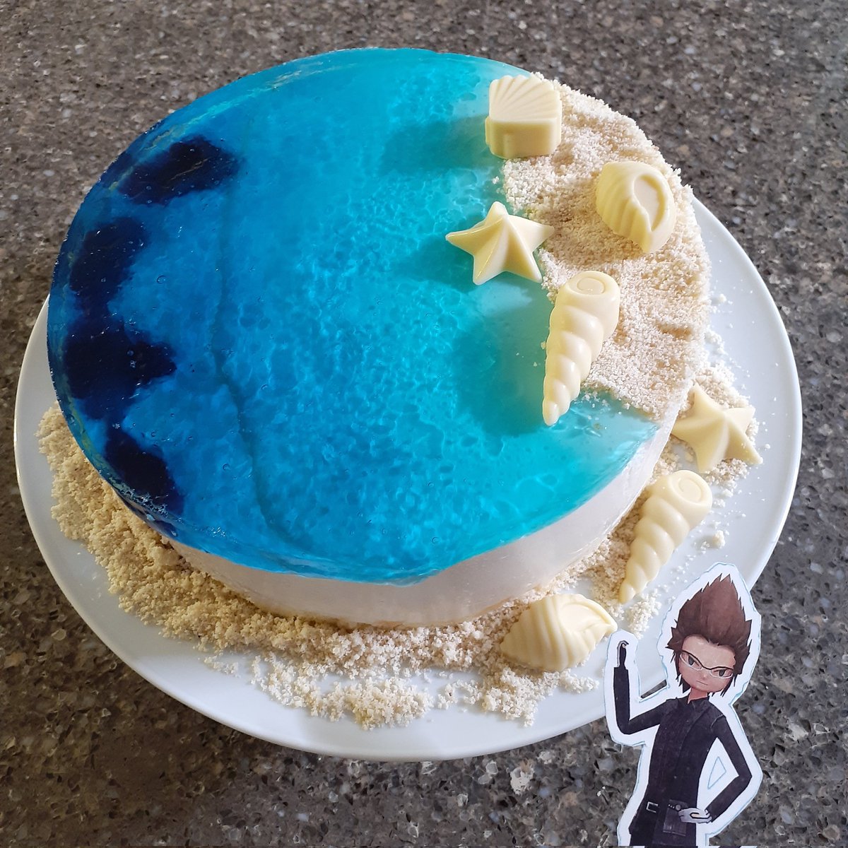 FinalKingdomXV's tweet photo. Ocean beach cake! No bake cheesecake with mango pudding middle and coconut sponge cake base. 6th attempt at this I think I did great #nofilter #BakingAssistantPocketIgnis https://t.co/X1ohUBnGFM