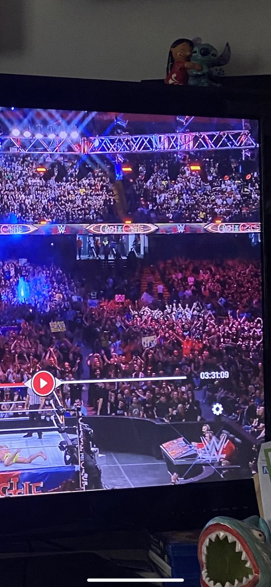 BitesSteg's tweet photo. Yay!! I saw my official bootleg @Cultaholic title sign on the wwe network had to@look closely but it’s there 🤣😅 hope everyone enjoyed the event either in person or at home. https://t.co/8KBgDb0oY4