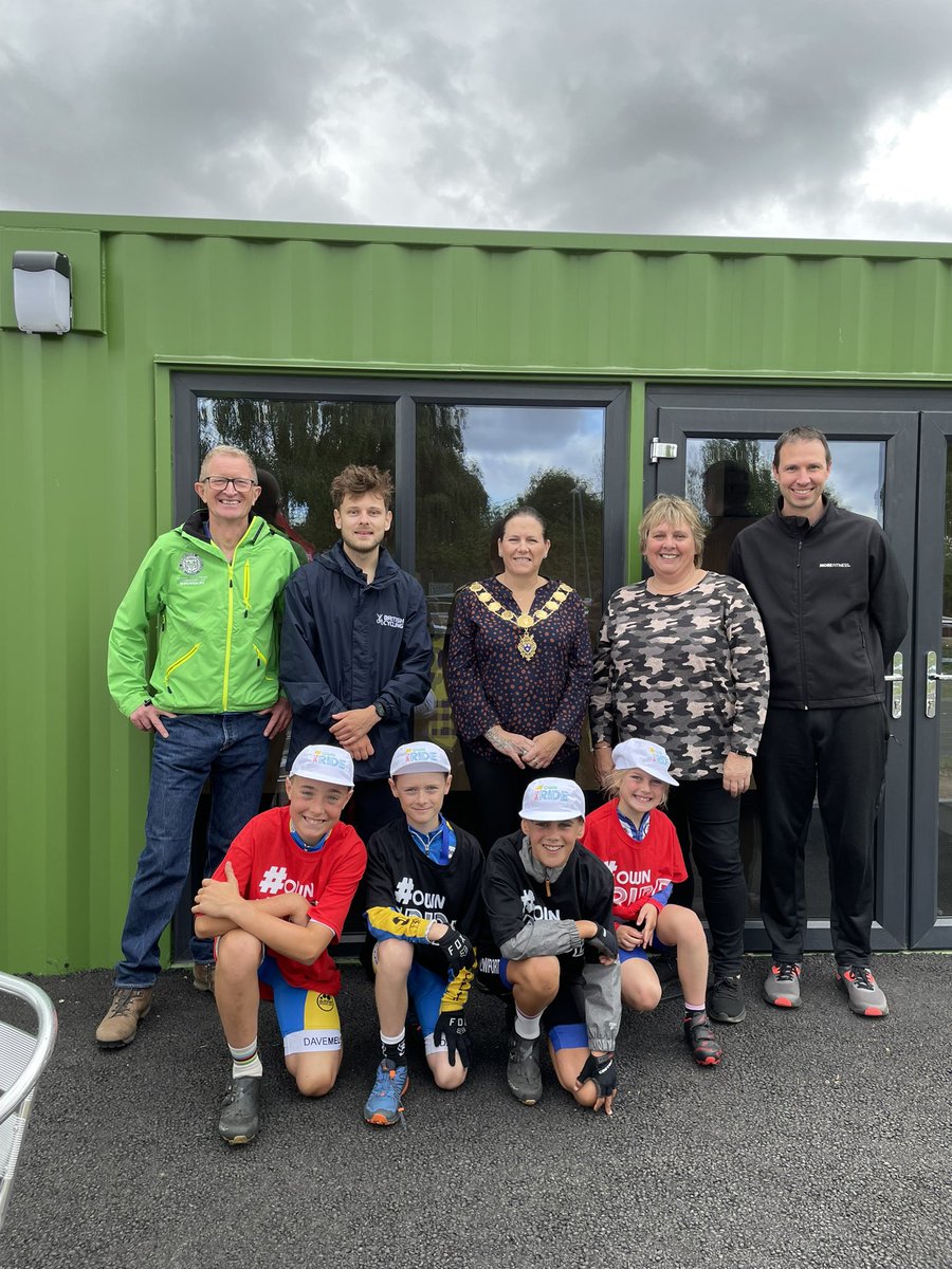 lezley4tern's tweet photo. Delighted to be at #ShrewsburySportsVillage for the opening of the new facilities for the cycle track. Was great to see so many competitors at the #CycloX too. Lots of incredibly talented youngsters including Issac who won his race! @ShropCouncil @sercoleisure @davemellorcycle https://t.co/zeiBDFc7xf