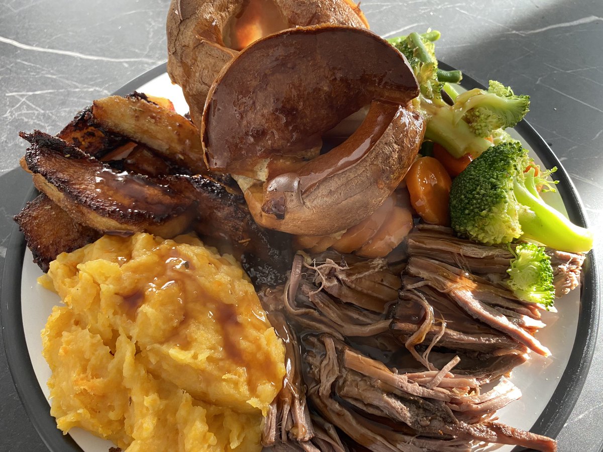 ExelbyFoods's tweet image. Let’s Go 😍 #pulledbeef Sunday Dinner 😍