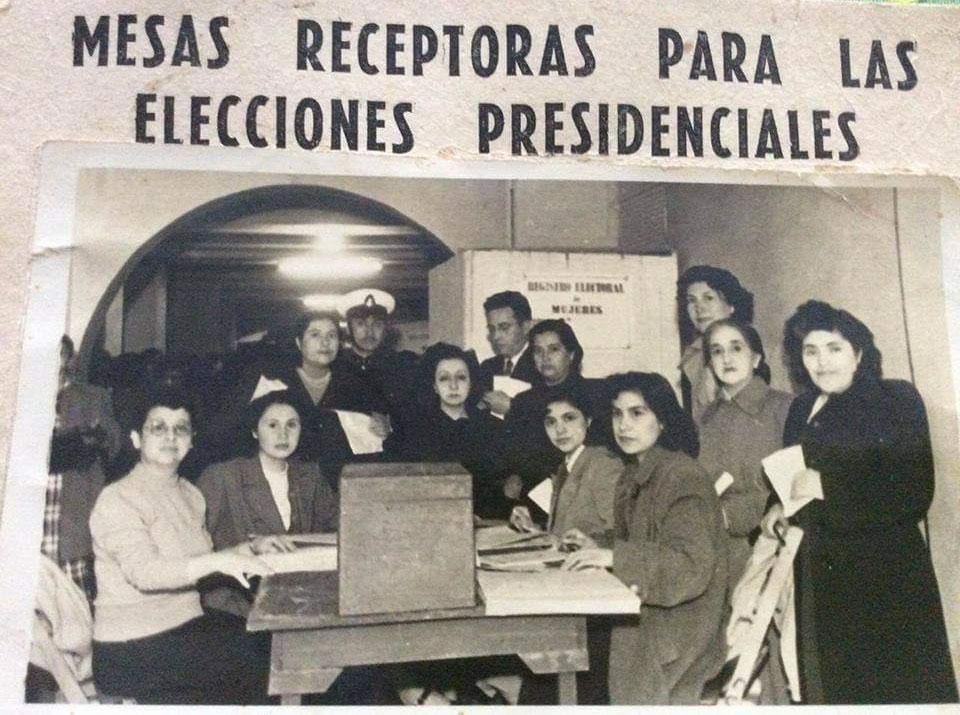 fotohistoriacl's tweet photo. Un día como hoy, pero hace tan solo 70 años, las mujeres pudieron votar por primera vez en una elección presidencial en Chile. https://t.co/N5N0zfmE5I