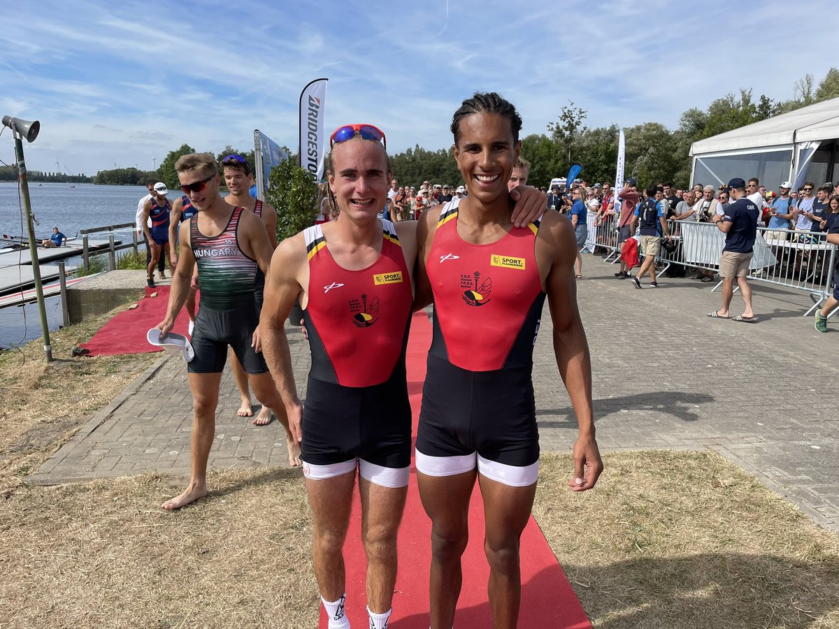 First gold of the weekend !! European Champion U23 BLM2X <a href="/sporza/">sporza</a> <a href="/WorldRowing/">World Rowing</a>