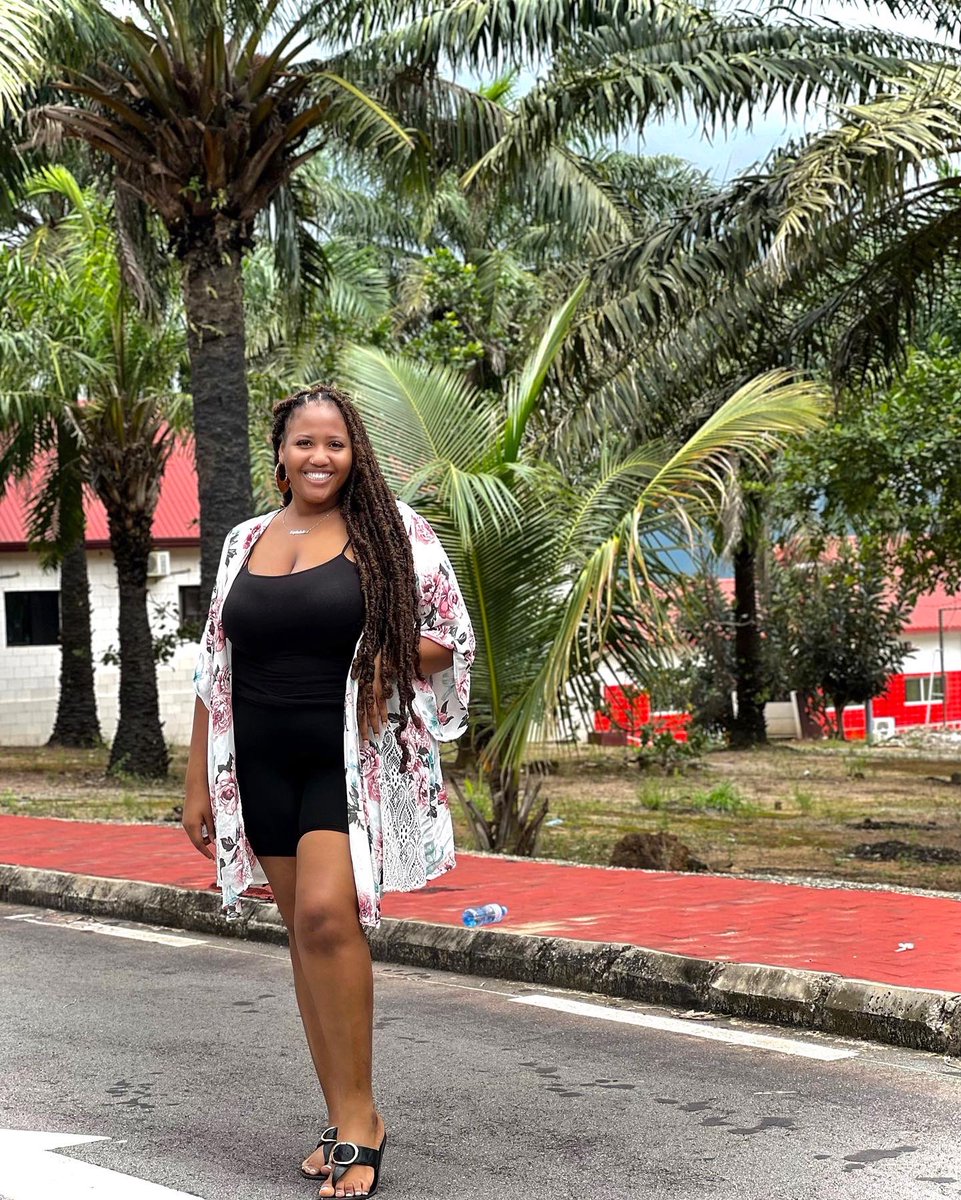 KaatyDiallo's tweet photo. 🌴+☀️+💁🏽‍♀️=🥰
Un week-end vraiment 🥹♥️ https://t.co/xAscPkE2ew