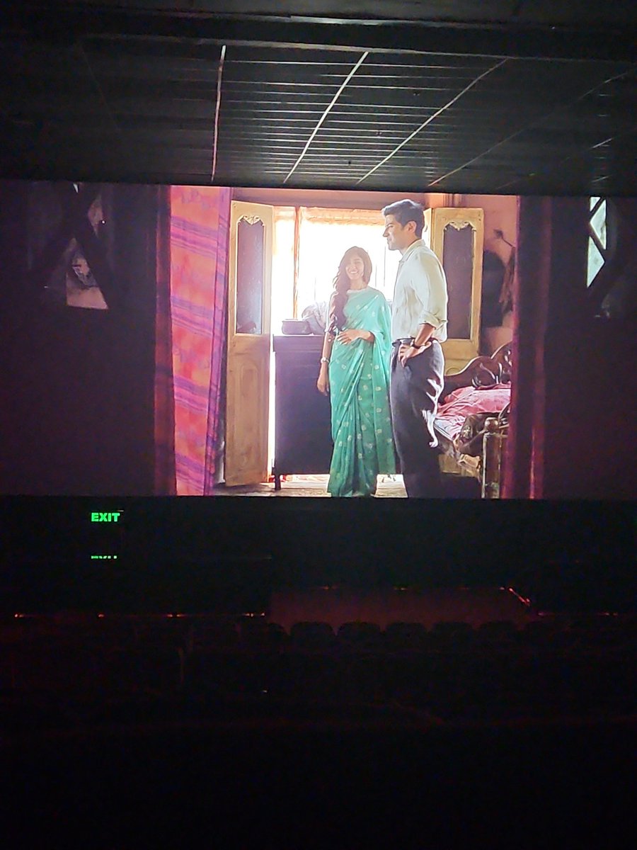 South cinema kill bollywood..... I agreed 🙋‍♂️ Suberb Movie.... SITARAMAN..... @dulQuer #Bollywood #sitaraman