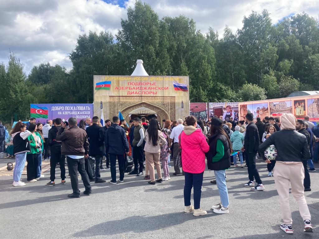 The Day of the peoples of the Urals is celebrated today in the #Sverdlovsk region, the bright holiday that unites all 160 ethnic groups that live in the Urals. And a wonderful opportunity to learn more about their traditions and culture!