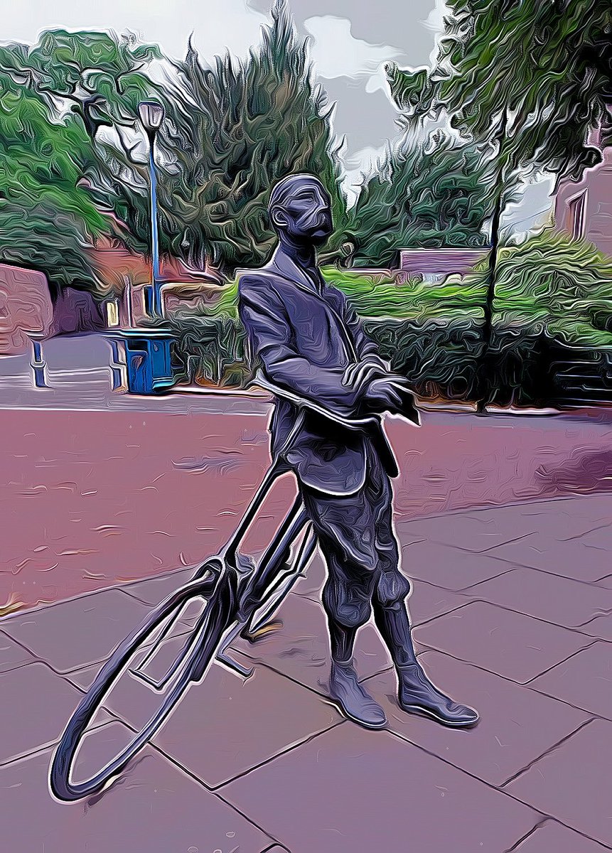 soundkiosk's tweet photo. Lincoln, Hereford and Widnes. Statues.
#4wcop22 https://t.co/LzfZCwmyMu