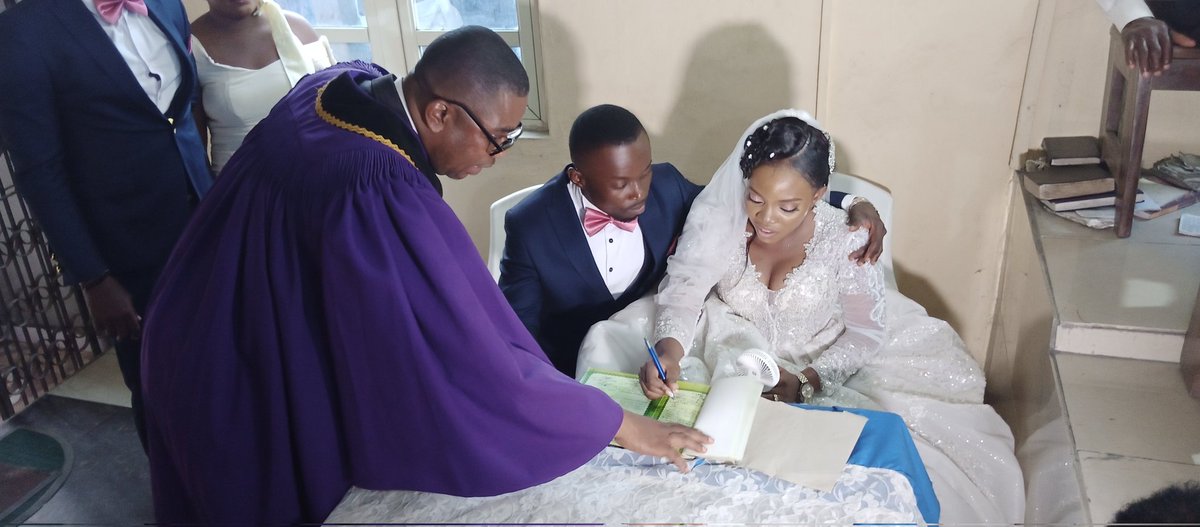 MykeAnyim's tweet photo. Blessed union
@SDAHistory @AdventArchives @AhuekweChidieb2 @daily_trust @akomathankgod1 @MykeAnyim @HopeSabbathSch https://t.co/3I49RGUv0H