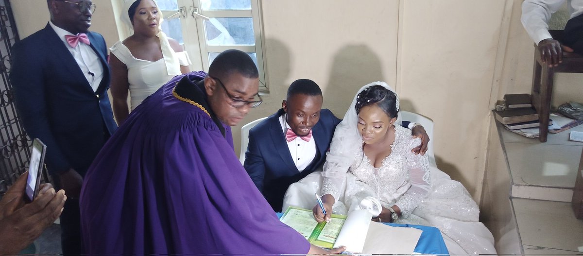 MykeAnyim's tweet photo. Blessed union
@SDAHistory @AdventArchives @AhuekweChidieb2 @daily_trust @akomathankgod1 @MykeAnyim @HopeSabbathSch https://t.co/3I49RGUv0H