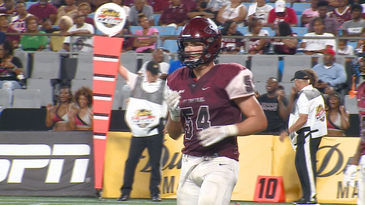 bhallphotog's tweet photo. .@TaborFootball alum &amp; @NCCU_Football LB @URenMax had big game last night in win over NC A&amp;T finishing with 5 tackles. @WFMY @TiesuanBrown @Tabor_City https://t.co/OaC7lgHwYb