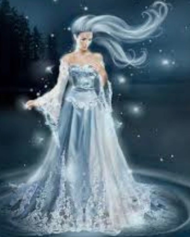 Mysticalhaven's tweet photo. Our #Tuesdaynight #meditation is with the #GreekGoddess #Selene
We will learn the story of the #GoddessEnergy and connect with #crystals #reiki
2 spaces left, £8 each, 7-8pm
Julia will talk you into a #guidedvisualisation to connect with the Goddess whilst you receive heali… https://t.co/uHMbQlzyRc